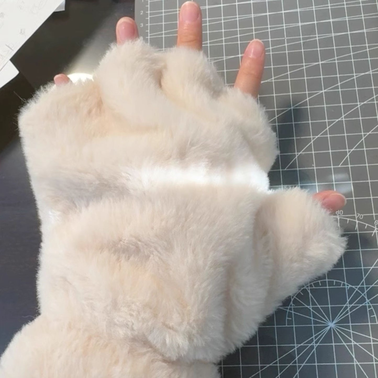 Fluffy Bear Paw Fingerless Gloves